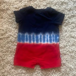 Short sleeve/ Shorts onesie